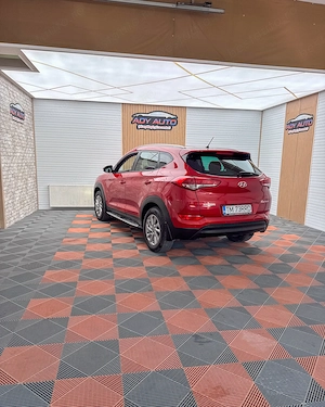 HYUNDAI TUCSON 1,6 BENZINA . Euro 6 . 132 Cp . Vanzare in regim de consignatie .  - imagine 4
