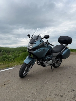Honda Deauville NT 700 V - imagine 2