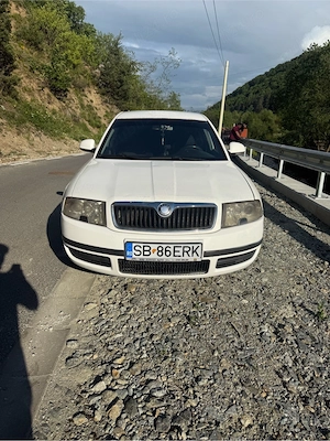 Skoda Superb 2008 1.9tdi 116CP - imagine 4