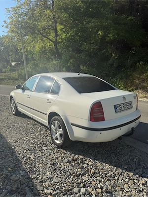 Skoda Superb 2008 1.9tdi 116CP - imagine 3