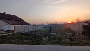 Vand teren intravilan in Jebel, Timis