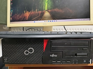 Sistem de calcul I5 FUJITSU + monitor BENQ 24"