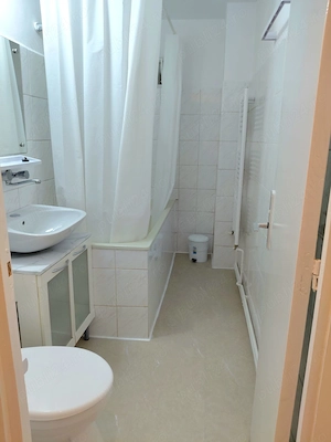Apartament 2 camere, decomandat , balcon, acces uscatorie,centrala proprie,  zona Pta Marasti - imagine 5