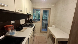 Apartament 2 camere complet renovat, Podu Roș   53 mp, etaj 1 din 10 - imagine 4
