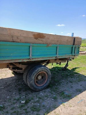 Tractor de vanzare Fiat680 cu încărcător frontal cu lama de împins şi o furcă  - imagine 6