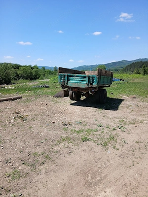 Tractor de vanzare Fiat680 cu încărcător frontal cu lama de împins şi o furcă  - imagine 8