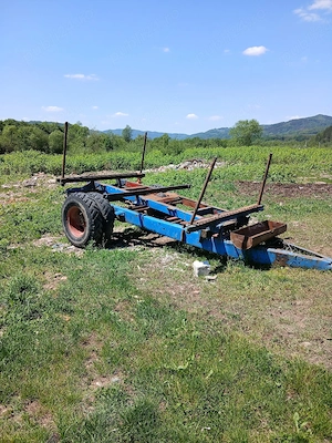 Tractor de vanzare Fiat680 cu încărcător frontal cu lama de împins şi o furcă  - imagine 10
