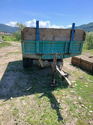 Tractor de vanzare Fiat680 cu încărcător frontal cu lama de împins şi o furcă  - imagine 7