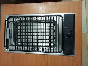 Gratar grill electric cu roci vulcanice
