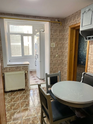 De închiriat - apartament 3 camere in centru - imagine 3