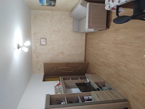 Vand apartament Craiovita Nouă