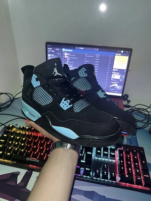 jordan 4 university blue 