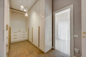 CAROL - EPISCOP CHESARIE, APARTAMENT 250 MP TOTAL, CURTE 250 MP! - imagine 5