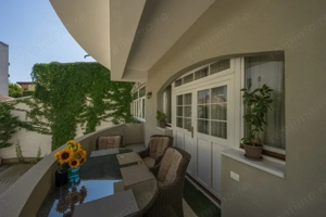 CAROL - EPISCOP CHESARIE, APARTAMENT 250 MP TOTAL, CURTE 250 MP! - imagine 17