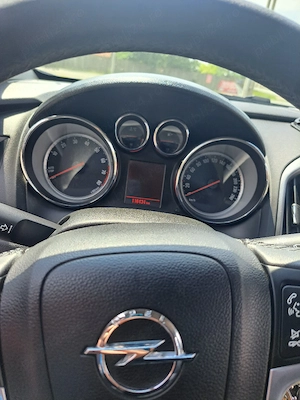 Opel Astra J 2017, Turbo 6+1 manual - imagine 5