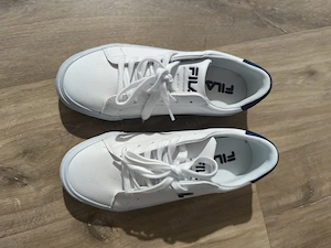 Sneakers FILA albi, mărimea 40   ca noi, preț redus! - imagine 2