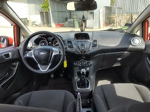 Ford fiesta benzina Euro 5 fab 2014  preț 3950 euro  - imagine 3