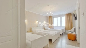 Casă generoasă cu 11 camere + spațiu comercial inclus | Calea Radnei - imagine 11