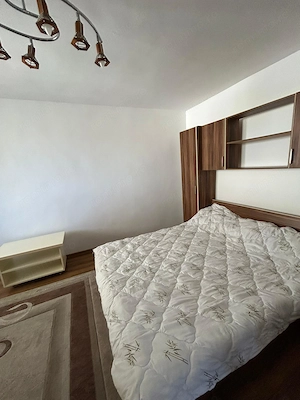 Închiriez apartament 2 camere  confort 1 decomandat în Centru - imagine 5