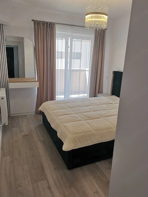 Inchiriez Apartament   garsoniera, Metrou  Aparatorii Patriei, Sector 4 - imagine 2
