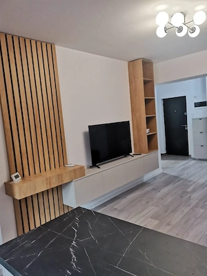 Inchiriez Apartament   garsoniera, Metrou  Aparatorii Patriei, Sector 4 - imagine 4
