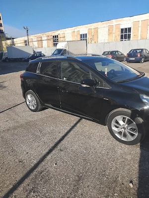 Renault clio estate  - imagine 3