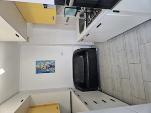 Închirez apartament 2 camere  decomandat  - imagine 5