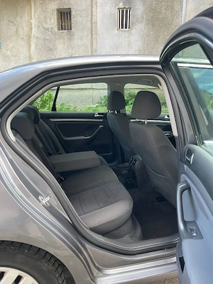 Vand Volkswagen jetta an fab 2008 1.6 mpi negociabil - imagine 10