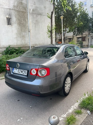 Vand Volkswagen jetta an fab 2008 1.6 mpi negociabil - imagine 6