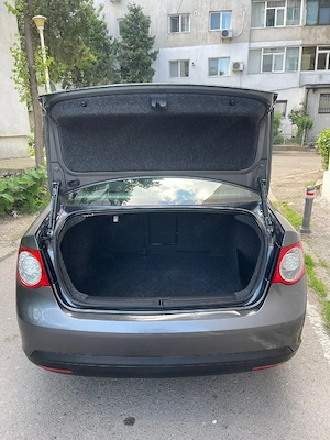 Vand Volkswagen jetta an fab 2008 1.6 mpi negociabil - imagine 5