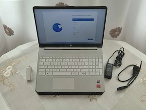 Laptop HP 15s-eq2025nq + cooler Hama și adaptor TP-Link ethernet to USB