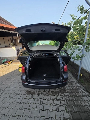 Opel Astra Sports Tourer  - imagine 5