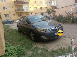 Opel Astra j 1.4 benzina  - imagine 3