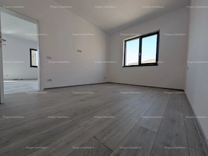 Ap.3 camere - 2 balcoane - bloc nou - finalizat - etaj 2 - parcare inclusa - 128.000 Euro - imagine 3