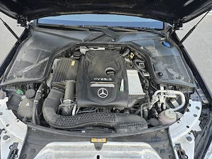 Mercedes Benz C 350e Plug in Hybrid  - imagine 8