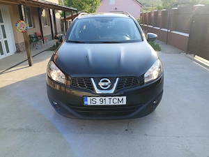 Vând Nissan Qashqai +2 