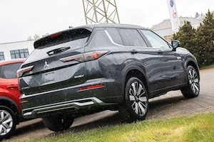 Mitsubishi Outlander PHEV 2.4L 4WD AT Intro edition 2025