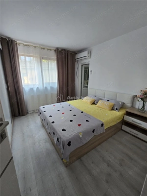 Vand Pensiune 10 camere Eforie Nord - imagine 6
