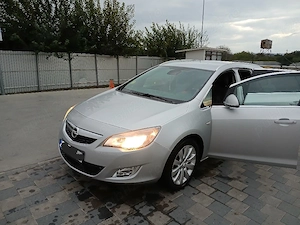 De vanzare Opel Astra Sport Tourer  - imagine 4