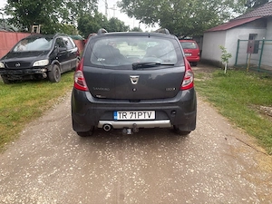 Dacia Sandero Stepway 1.5 dCi 90 CP Euro 5   2012 - imagine 11