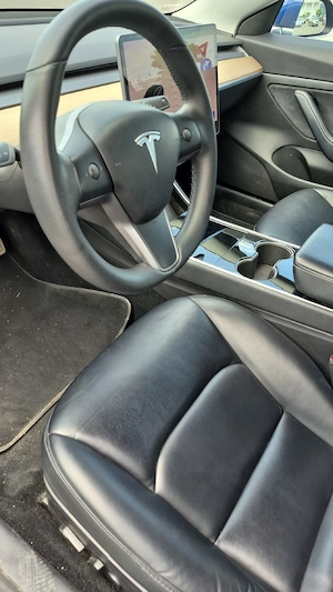 Tesla Model 3 SR+ - imagine 5