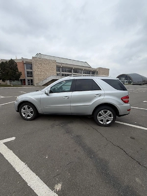 Vand sau schimb ML 350 an 2009 4 Matic - imagine 5
