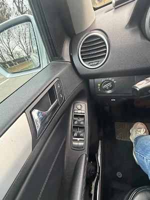 Vand sau schimb ML 350 an 2009 4 Matic - imagine 6