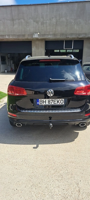 Volkswagen Touareg R-Line - imagine 5