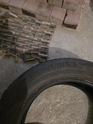 Barum vara  225 55 r17 - imagine 5