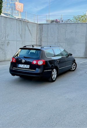VW Passat B6 2.0 Diesel 140 Cai 2010 - imagine 4