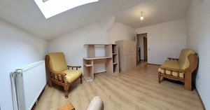 Brasov zona garii - Lacramioarelor, living + 2 camere, 54mp,  etaj 5, scara interioara. 81.000 EUR - imagine 9