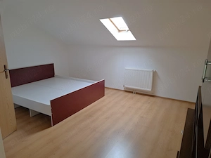 Brasov zona garii - Lacramioarelor, living + 2 camere, 54mp,  etaj 5, scara interioara. 81.000 EUR - imagine 7
