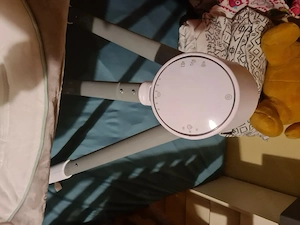Balansoar cu vibrații și sunete pentru bebeluș ingenuity