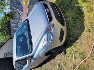 Vând Ford focus 